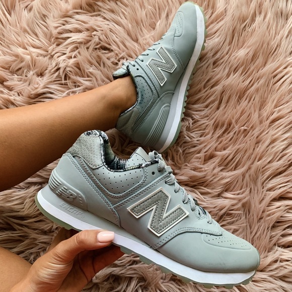 new balance snickers